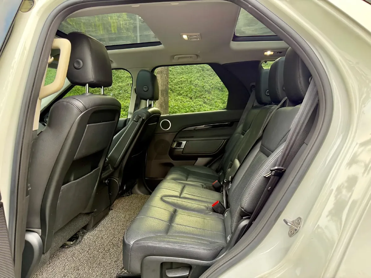 2018 Land Rover Discovery 3.0T 340HP V6 8AT,autocango,china used car exporter,china ev exporter,chinese used car exporter,chinese used ev exporter