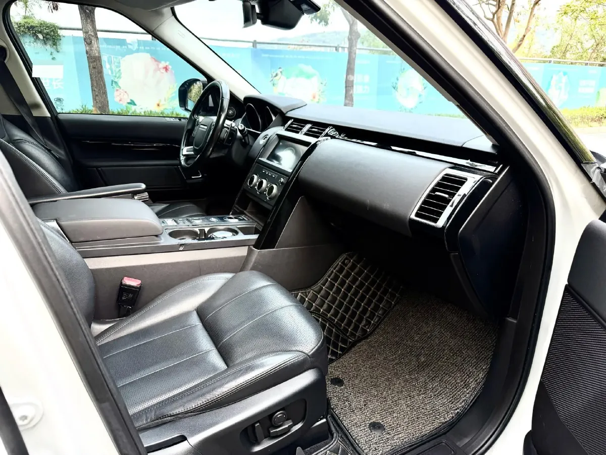 2018 Land Rover Discovery 3.0T 340HP V6 8AT,autocango,china used car exporter,china ev exporter,chinese used car exporter,chinese used ev exporter