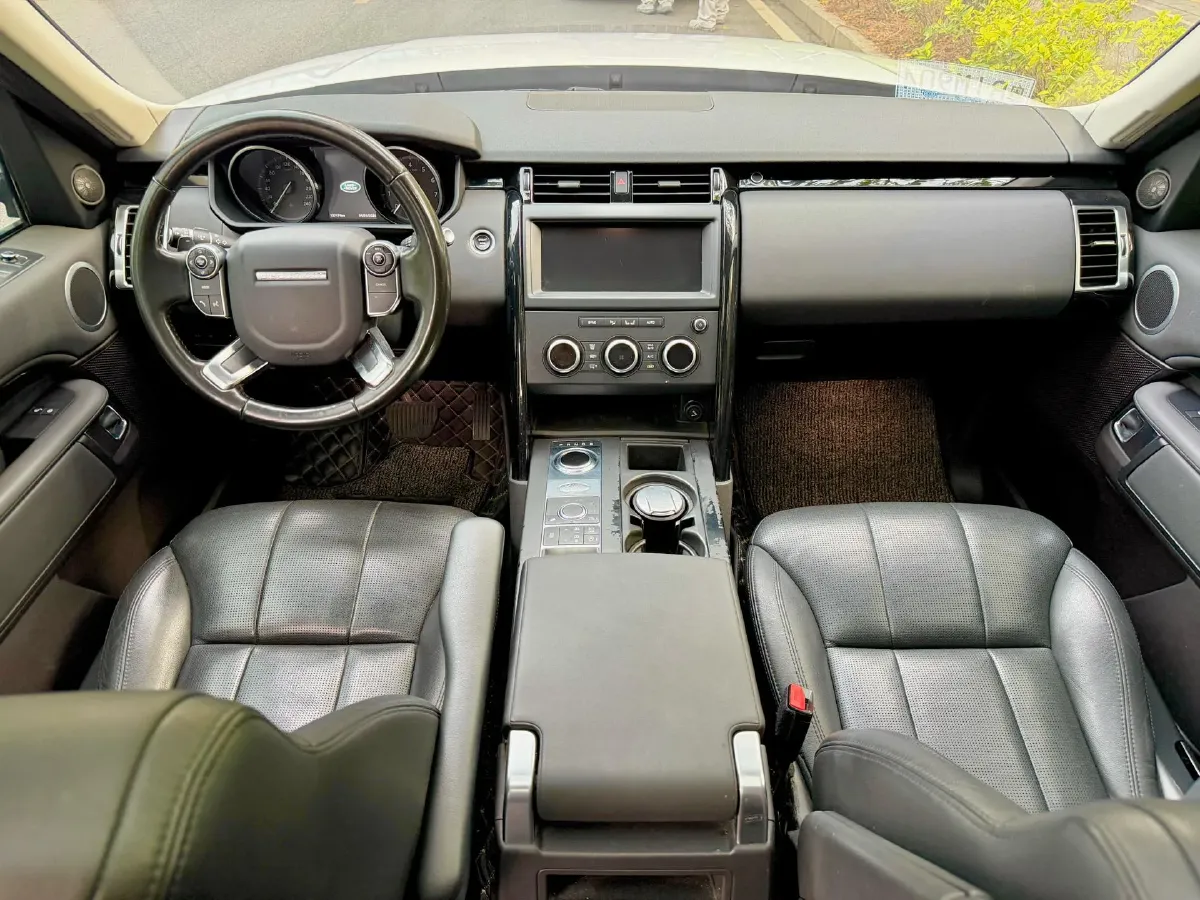 2018 Land Rover Discovery 3.0T 340HP V6 8AT,autocango,china used car exporter,china ev exporter,chinese used car exporter,chinese used ev exporter