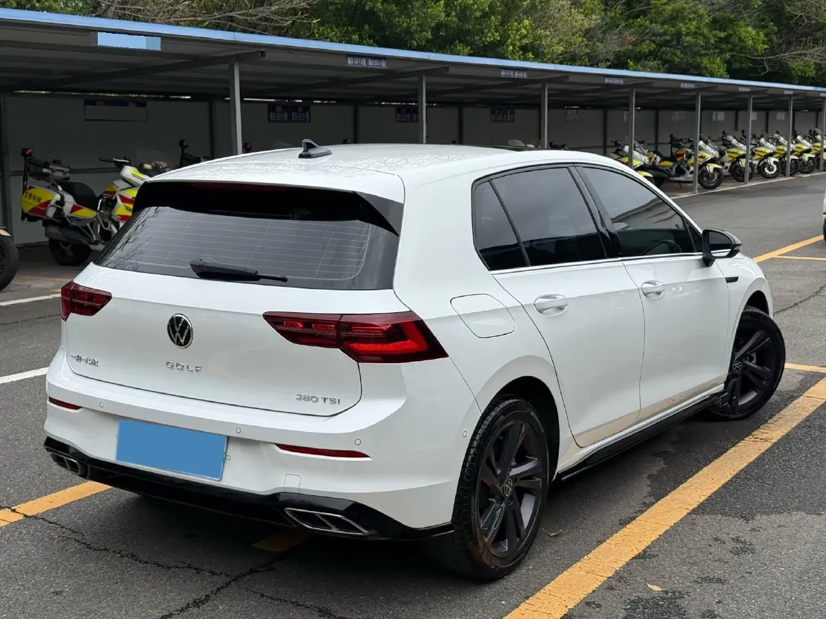 2023 Volkswagen Golf 1.4T 150HP L4 7DCT,autocango,china used car exporter,china ev exporter,chinese used car exporter,chinese used ev exporter