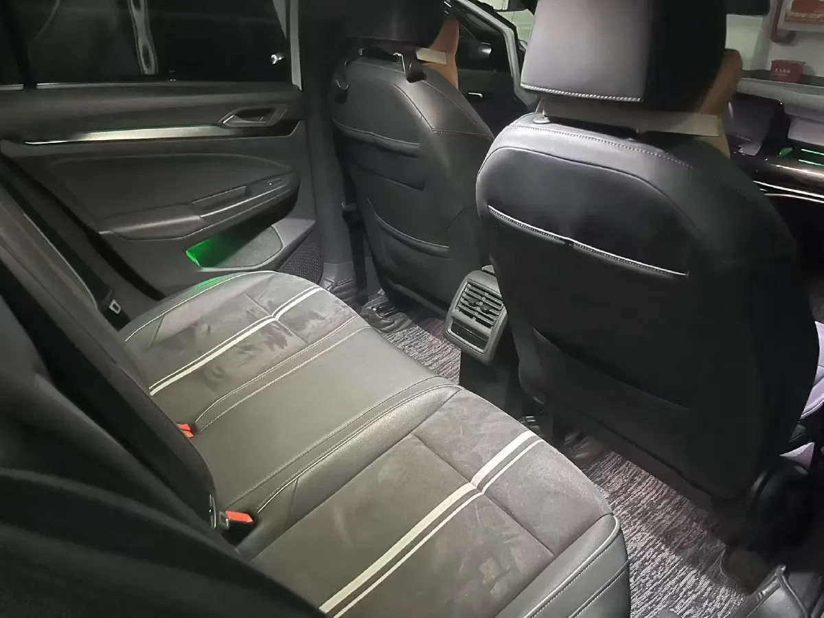 2023 Volkswagen Golf 1.4T 150HP L4 7DCT,autocango,china used car exporter,china ev exporter,chinese used car exporter,chinese used ev exporter