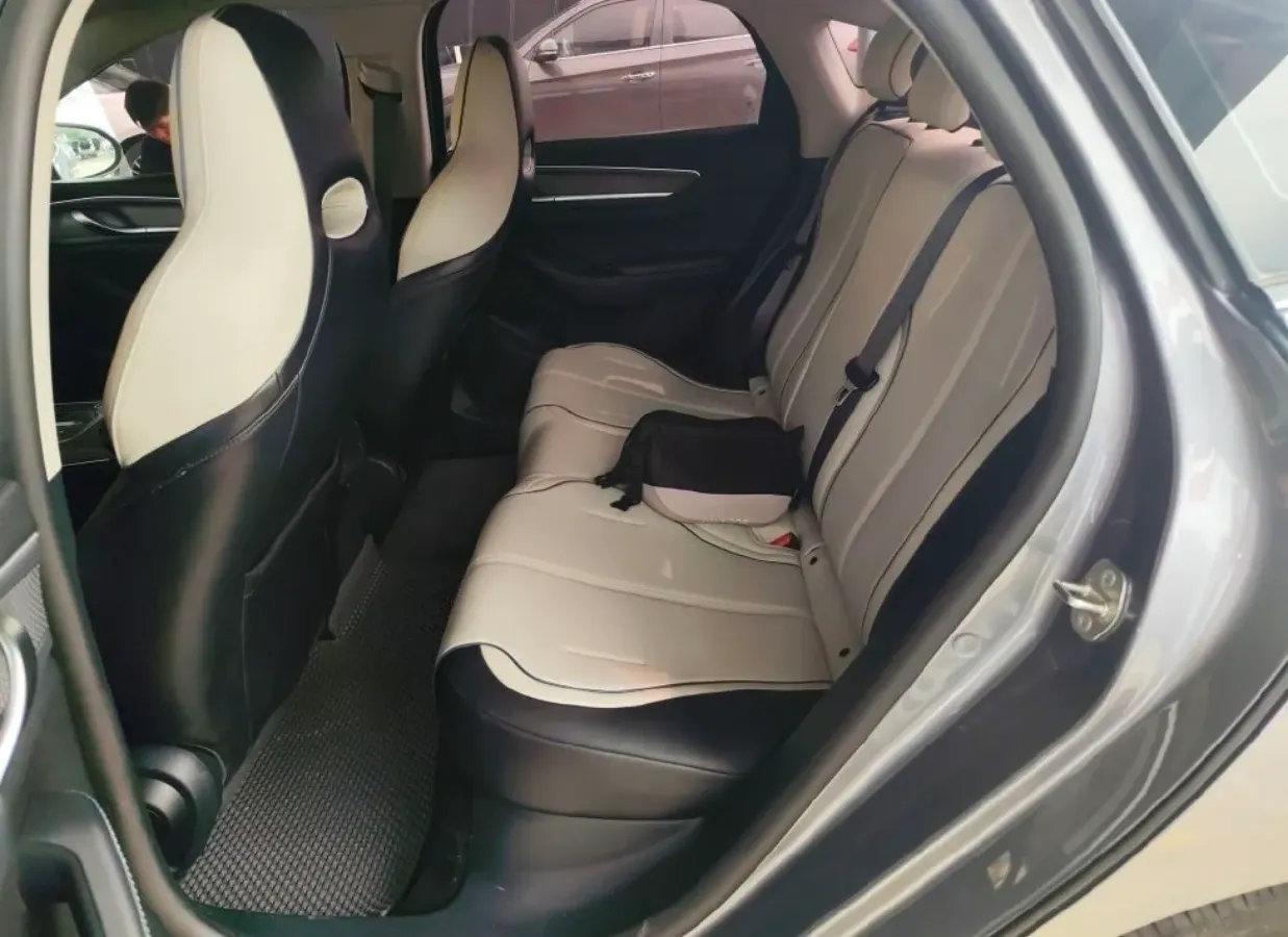 2022 Roewe RX5 MAX 1.5T 181HP L4 6AT,autocango,china used car exporter,china ev exporter,chinese used car exporter,chinese used ev exporter