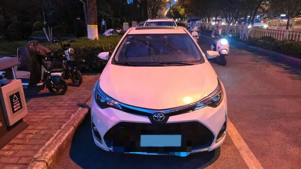 2017 Toyota Levin 1.2T 116HP L4 CVT,autocango,china used car exporter,china ev exporter,chinese used car exporter,chinese used ev exporter