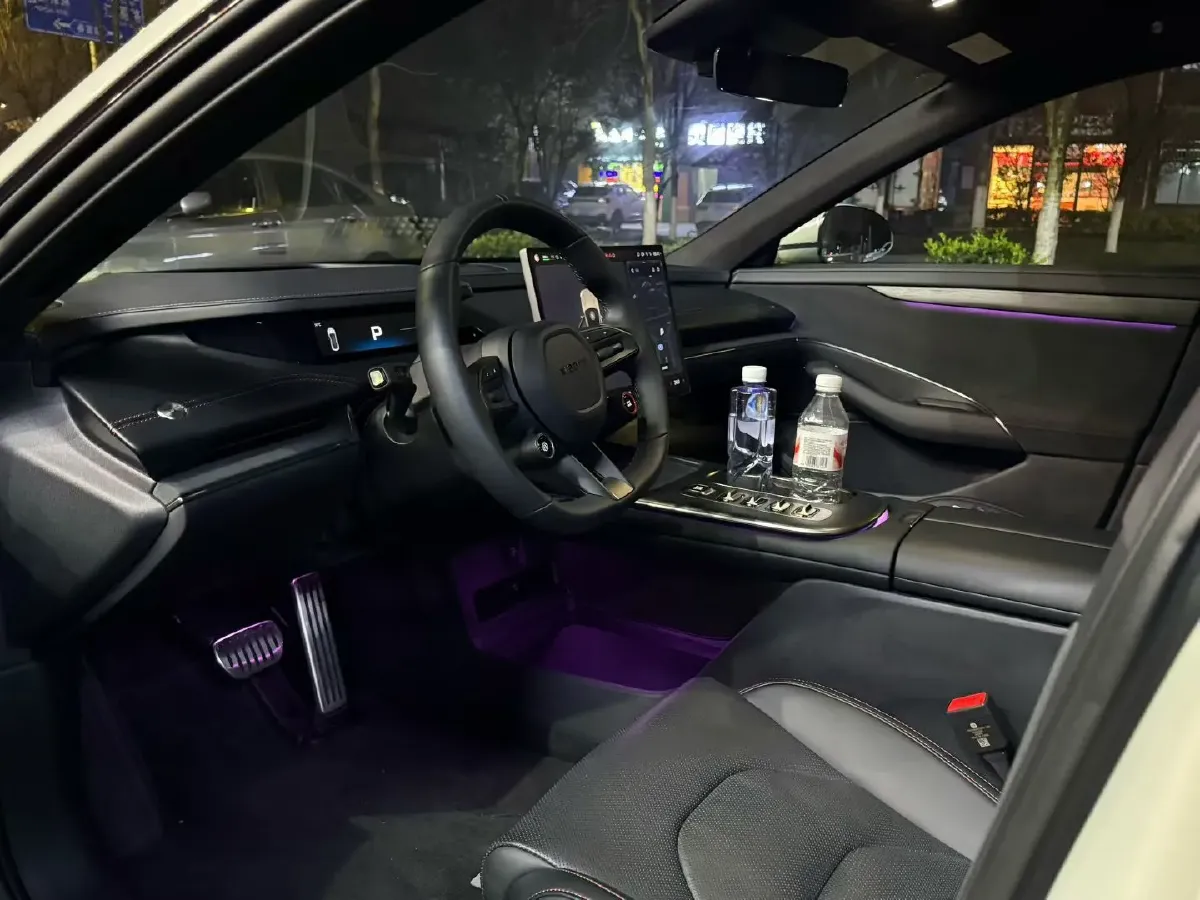 2024 MI SU7 BEV 101KWH,autocango,china used car exporter,china ev exporter,chinese used car exporter,chinese used ev exporter