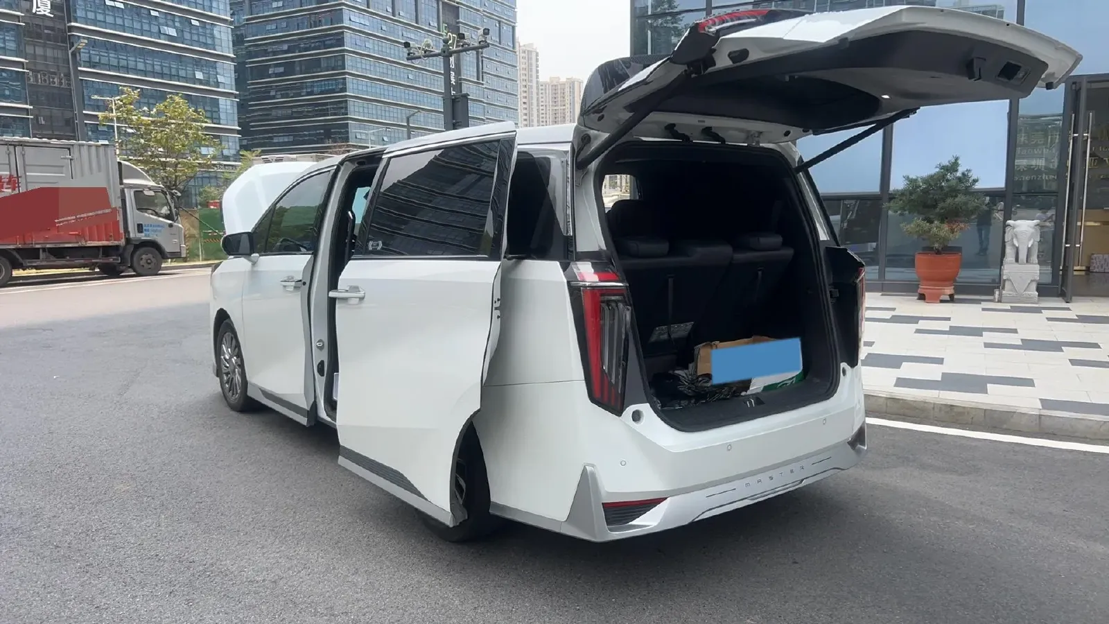 2024 GAC Trumpchi M8 2.0T 252HP L4 8AT,autocango,china used car exporter,china ev exporter,chinese used car exporter,chinese used ev exporter