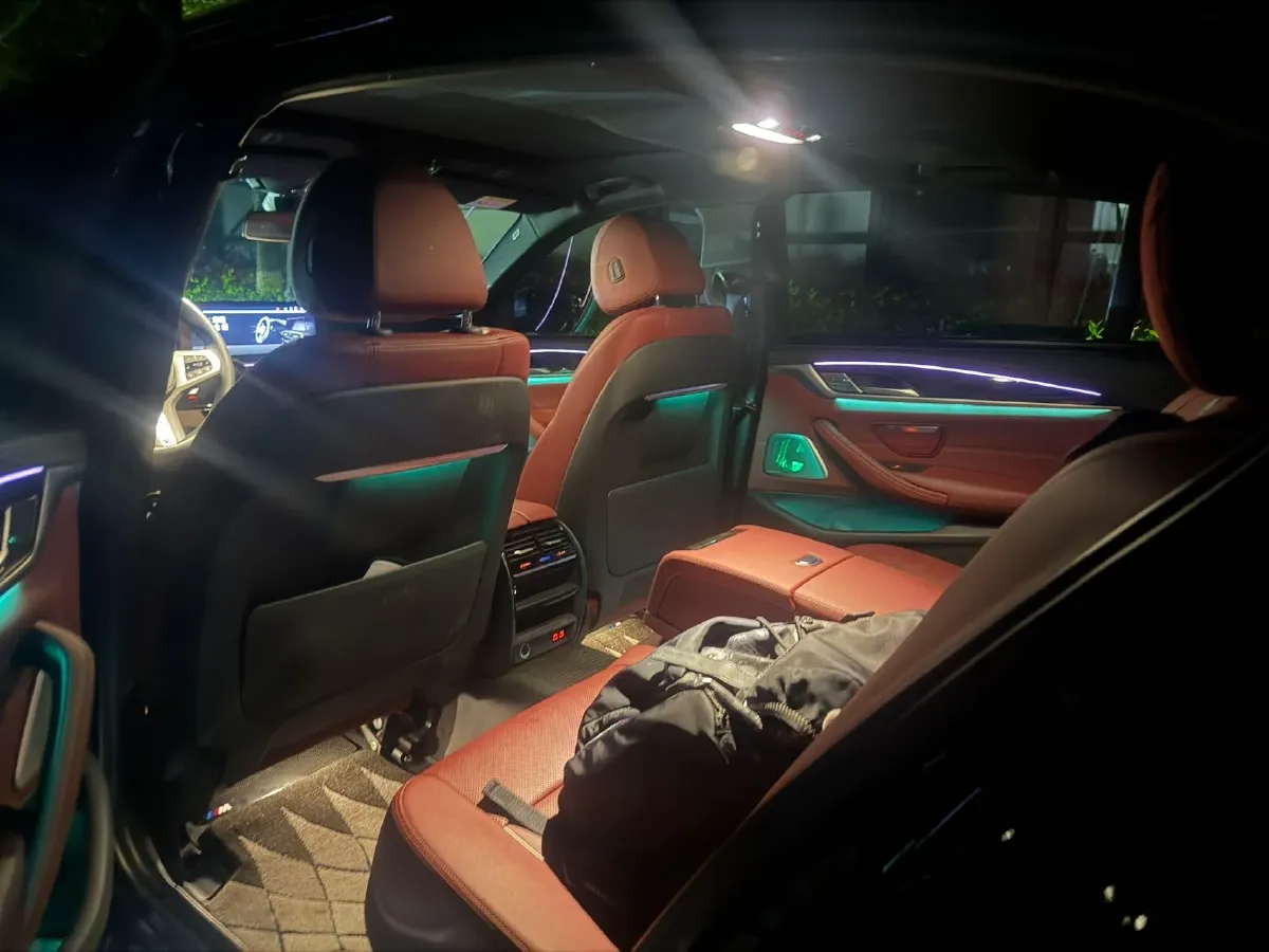 2022 BMW 5 Series 2.0T 184HP L4 8AT,autocango,china used car exporter,china ev exporter,chinese used car exporter,chinese used ev exporter