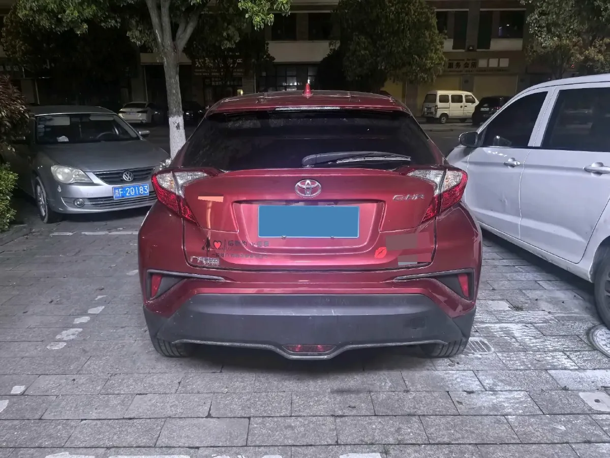2018 Toyota C-HR 2.0L 171HP L4 CVT,autocango,china used car exporter,china ev exporter,chinese used car exporter,chinese used ev exporter