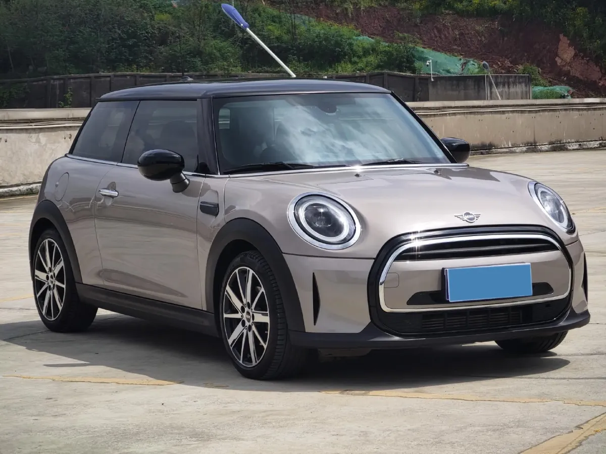 2023 MINI MINI 1.5T 136HP L3 7DCT,autocango,china used car exporter,china ev exporter,chinese used car exporter,chinese used ev exporter
