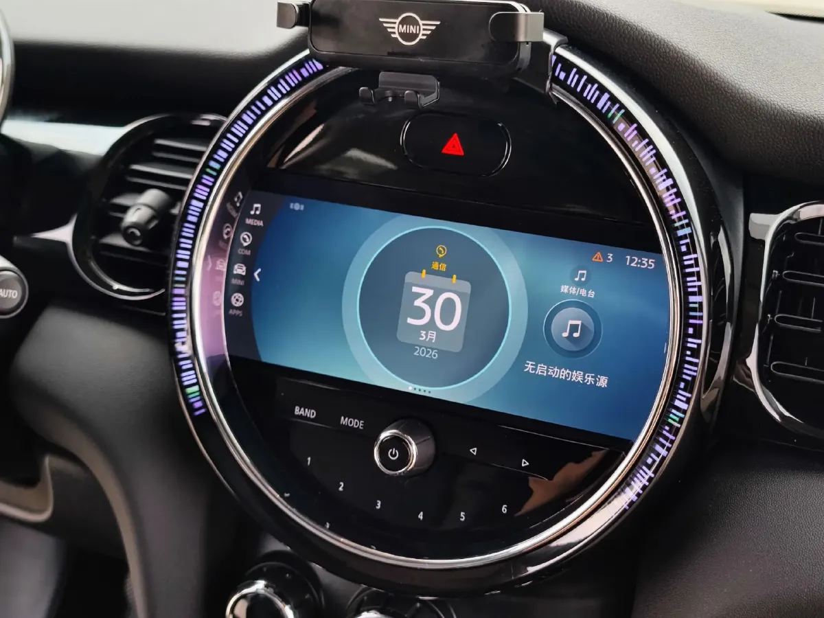 2023 MINI MINI 1.5T 136HP L3 7DCT,autocango,china used car exporter,china ev exporter,chinese used car exporter,chinese used ev exporter