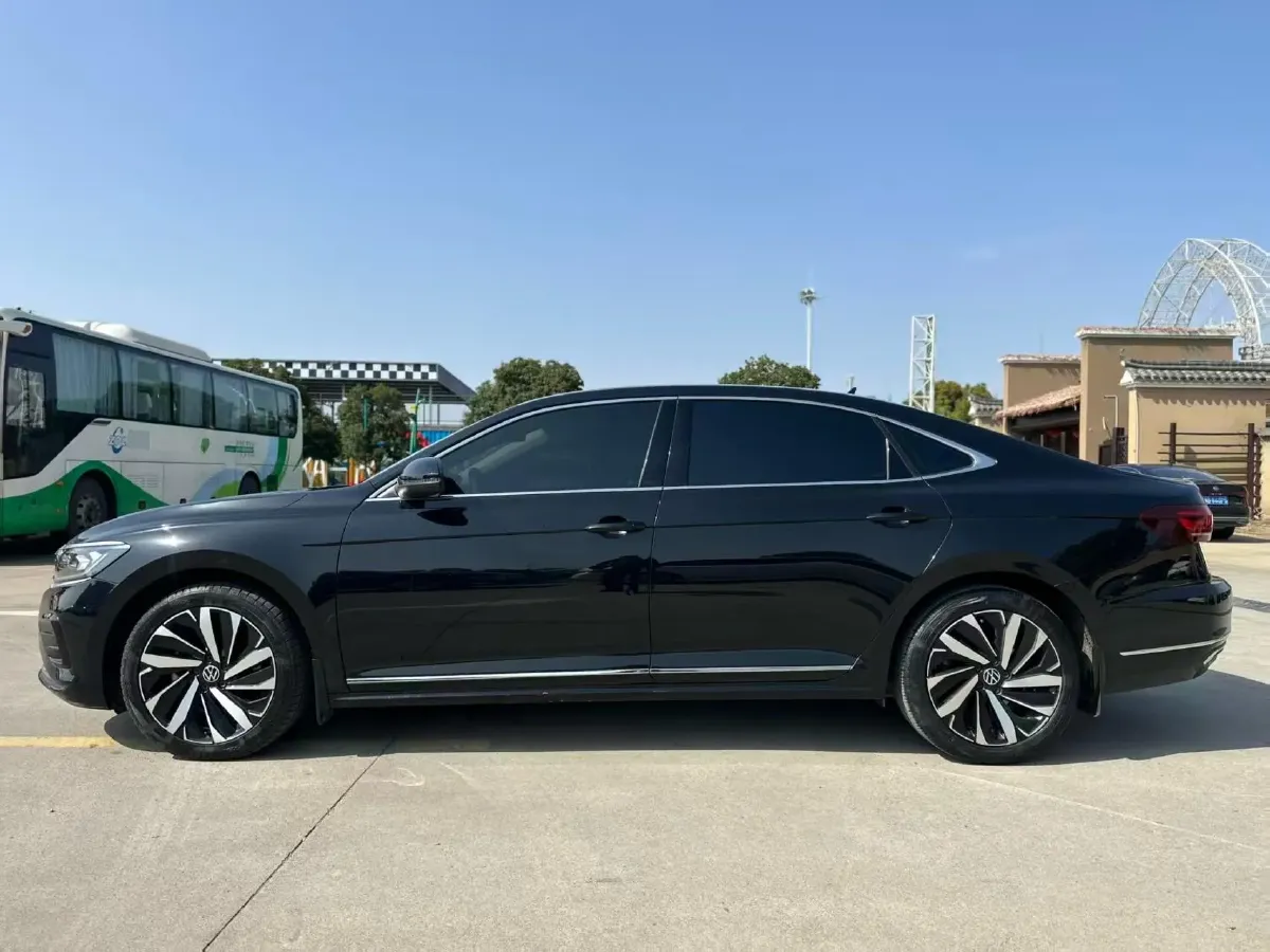 2022 Skoda Kodiak GT 2.0T 186HP L4 7DCT,autocango,china used car exporter,china ev exporter,chinese used car exporter,chinese used ev exporter