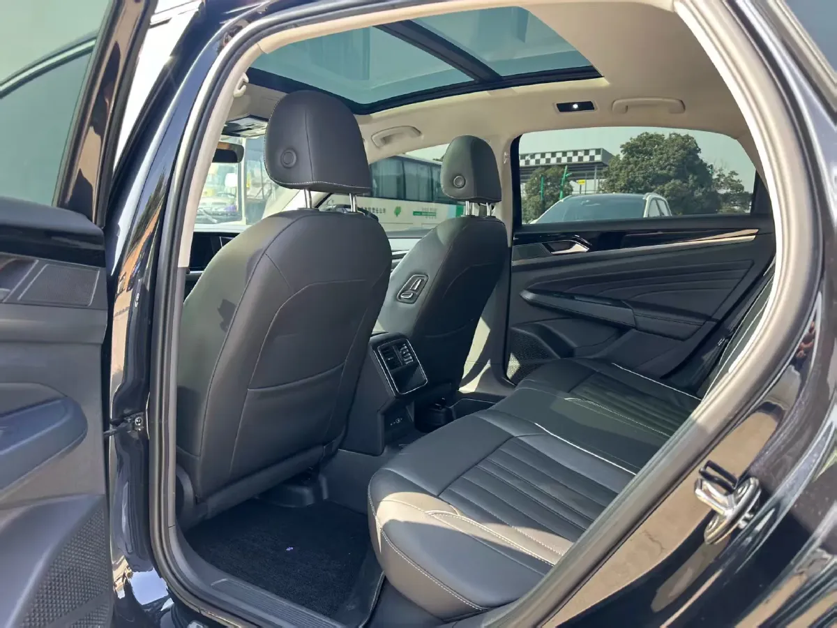 2022 Skoda Kodiak GT 2.0T 186HP L4 7DCT,autocango,china used car exporter,china ev exporter,chinese used car exporter,chinese used ev exporter