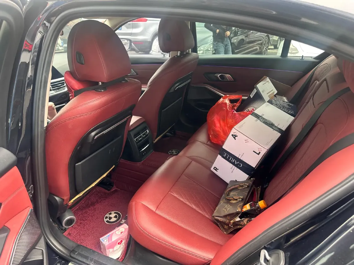 2022 BMW 3 Series 2.0T 156HP L4 8AT,autocango,china used car exporter,china ev exporter,chinese used car exporter,chinese used ev exporter