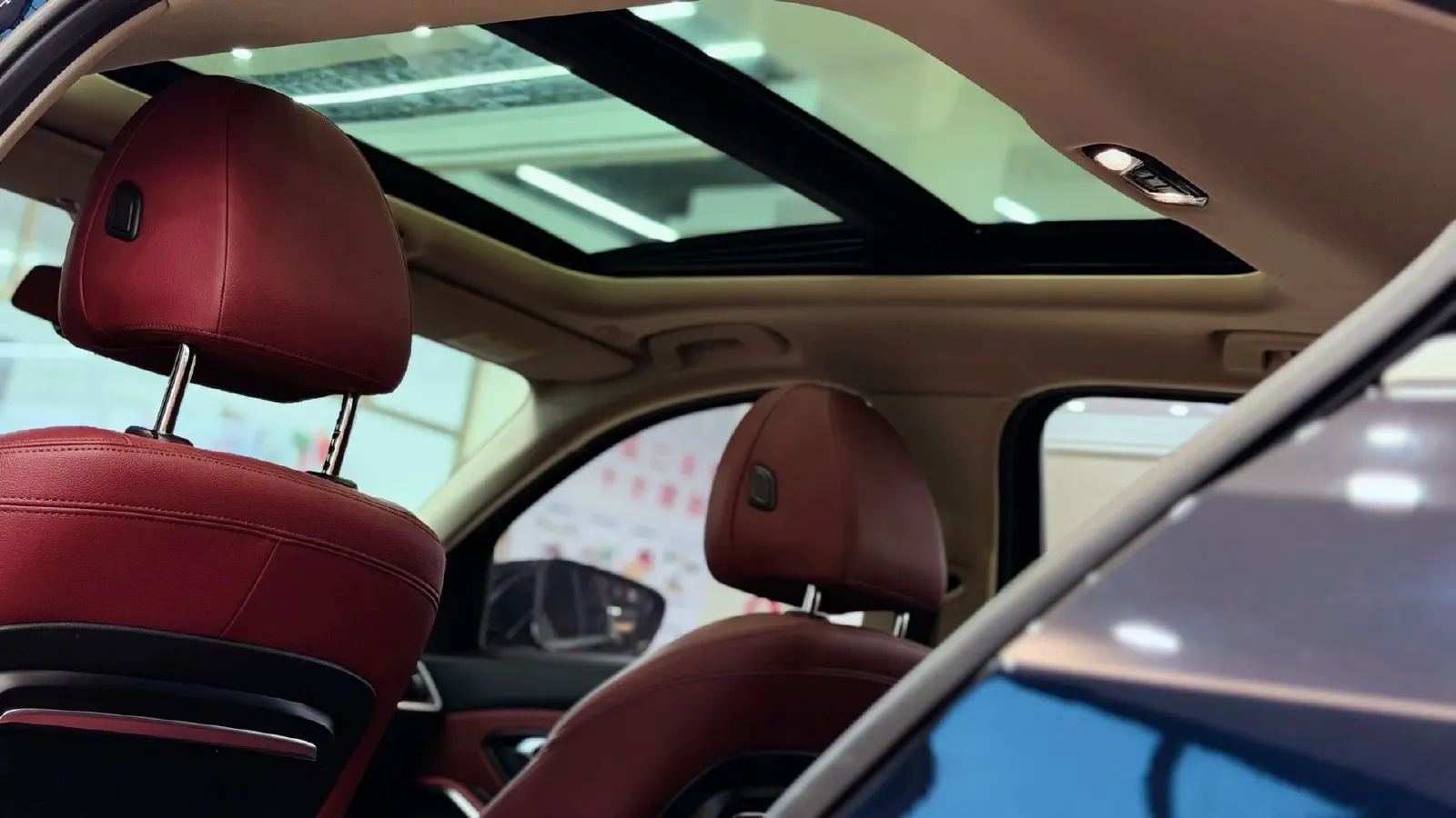 2021 BMW 3 Series 2.0T 156HP L4 8AT,autocango,china used car exporter,china ev exporter,chinese used car exporter,chinese used ev exporter