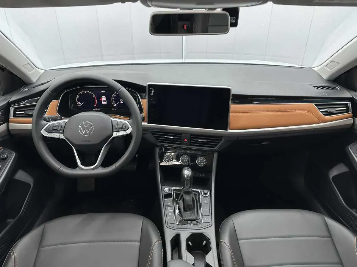 2023 Volkswagen Bora 1.2T 116HP L4 7DCT,autocango,china used car exporter,china ev exporter,chinese used car exporter,chinese used ev exporter