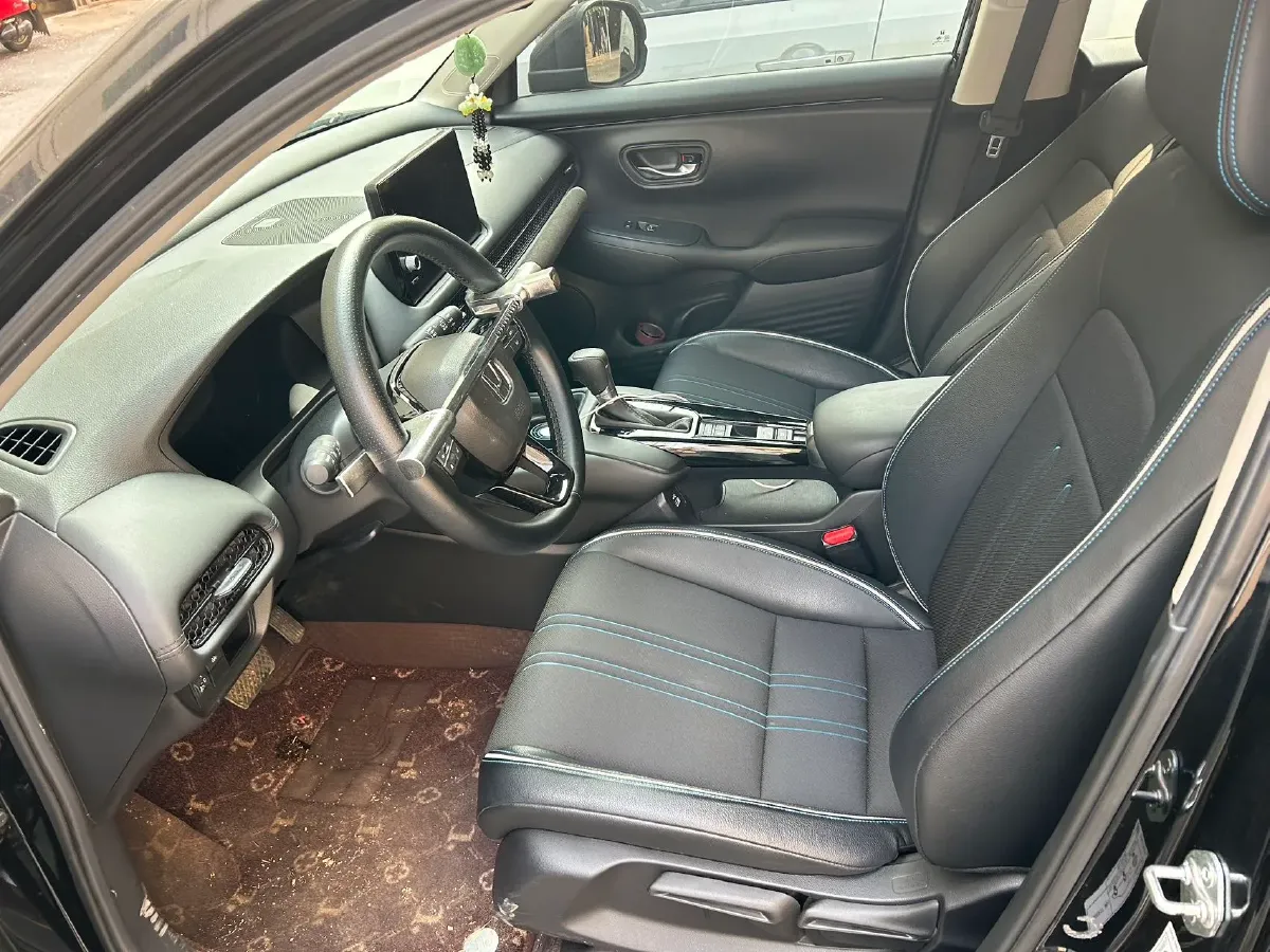 2023 Honda HR-V 1.5T 182HP L4 CVT,autocango,china used car exporter,china ev exporter,chinese used car exporter,chinese used ev exporter