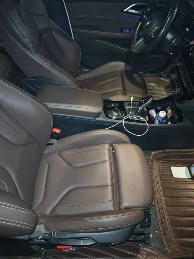 2023 BMW 1 Series 2.0T 178HP L4 7DCT,autocango,china used car exporter,china ev exporter,chinese used car exporter,chinese used ev exporter