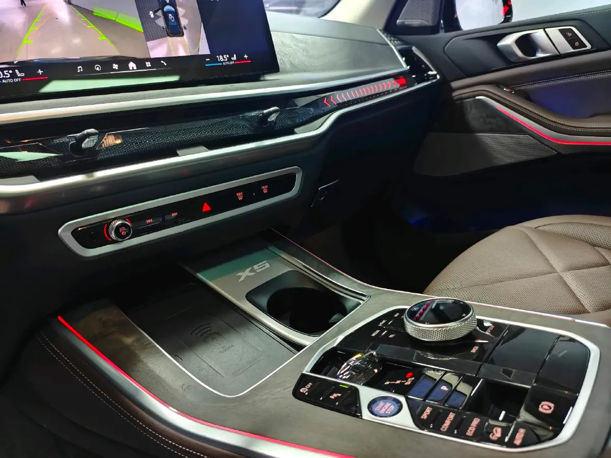 2023 BMW X5 2.0T 258HP L4 8AT,autocango,china used car exporter,china ev exporter,chinese used car exporter,chinese used ev exporter