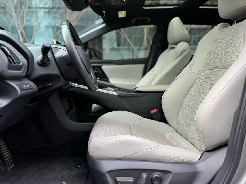 2022 Toyota bZ4X BEV 66.7KWH,autocango,china used car exporter,china ev exporter,chinese used car exporter,chinese used ev exporter