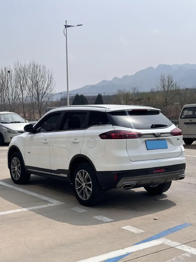 2020 Roewe i6 1.5T 169HP L4 7DCT,autocango,china used car exporter,china ev exporter,chinese used car exporter,chinese used ev exporter