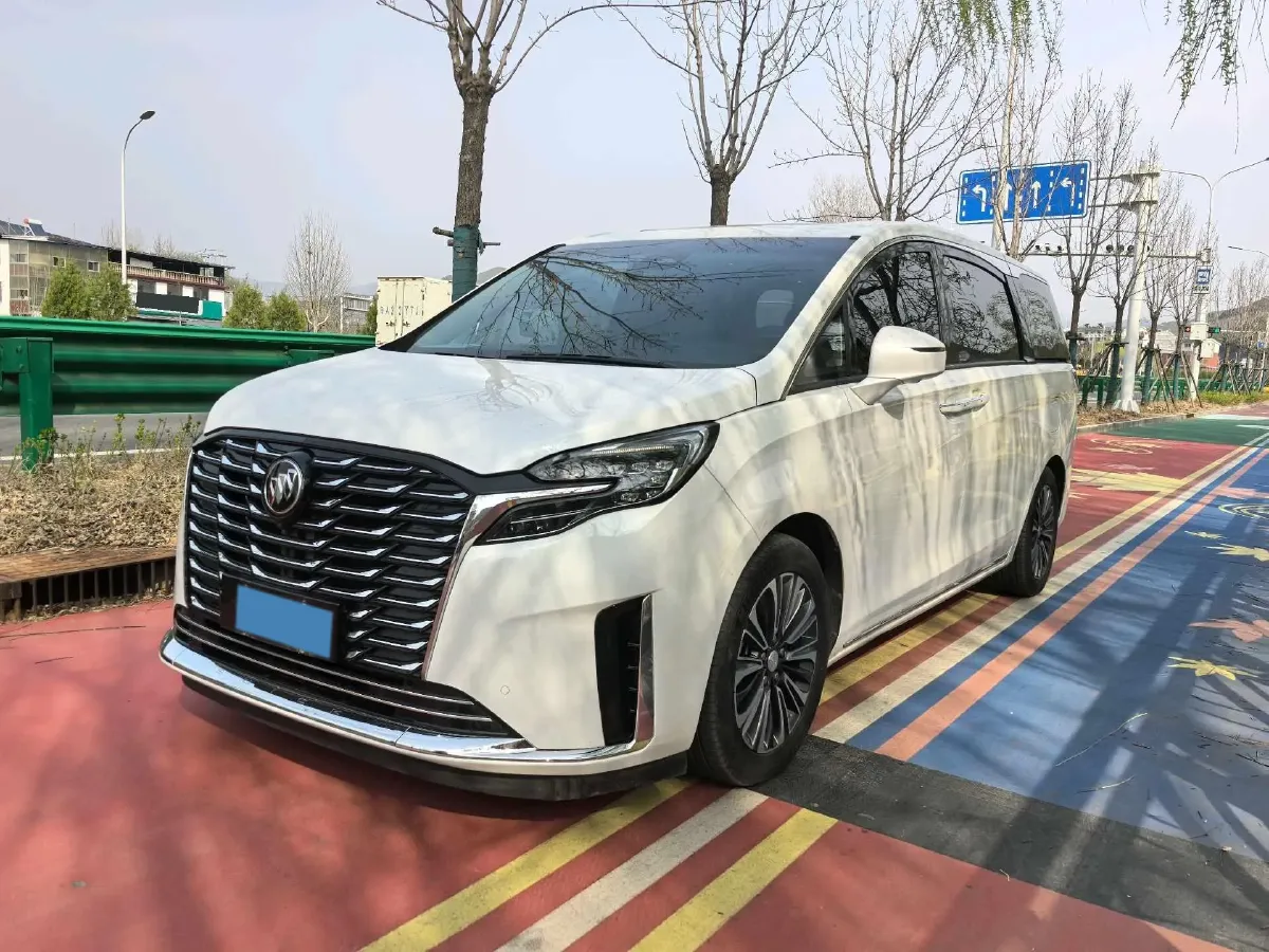 2023 Buick GL8 2.0T 237HP L4 9AT,autocango,china used car exporter,china ev exporter,chinese used car exporter,chinese used ev exporter