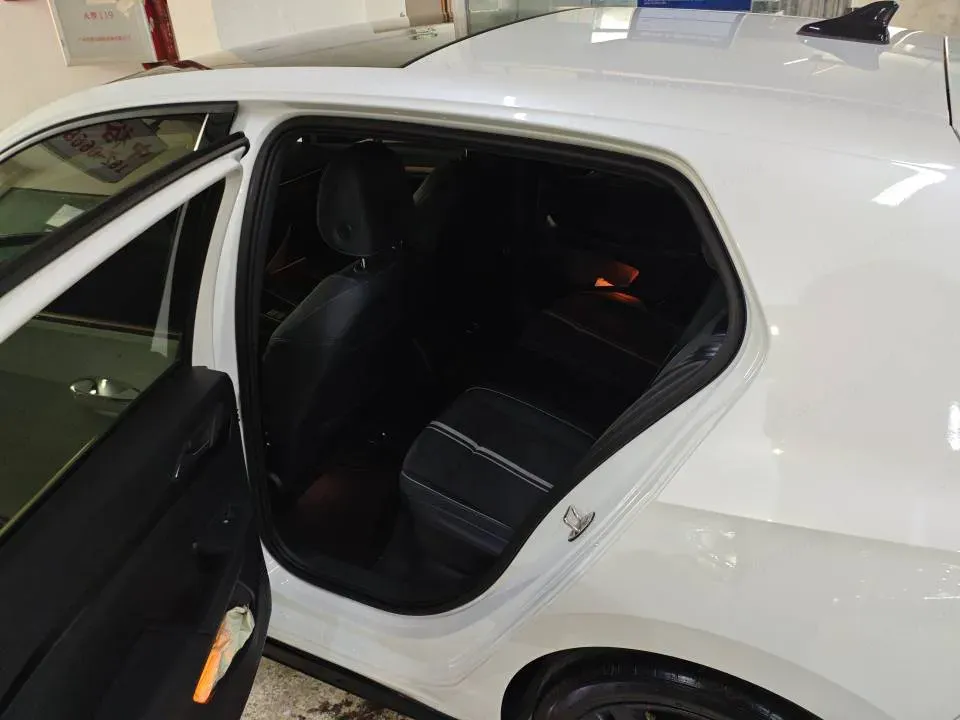 2023 Volkswagen Golf 1.4T 150HP L4 7DCT,autocango,china used car exporter,china ev exporter,chinese used car exporter,chinese used ev exporter