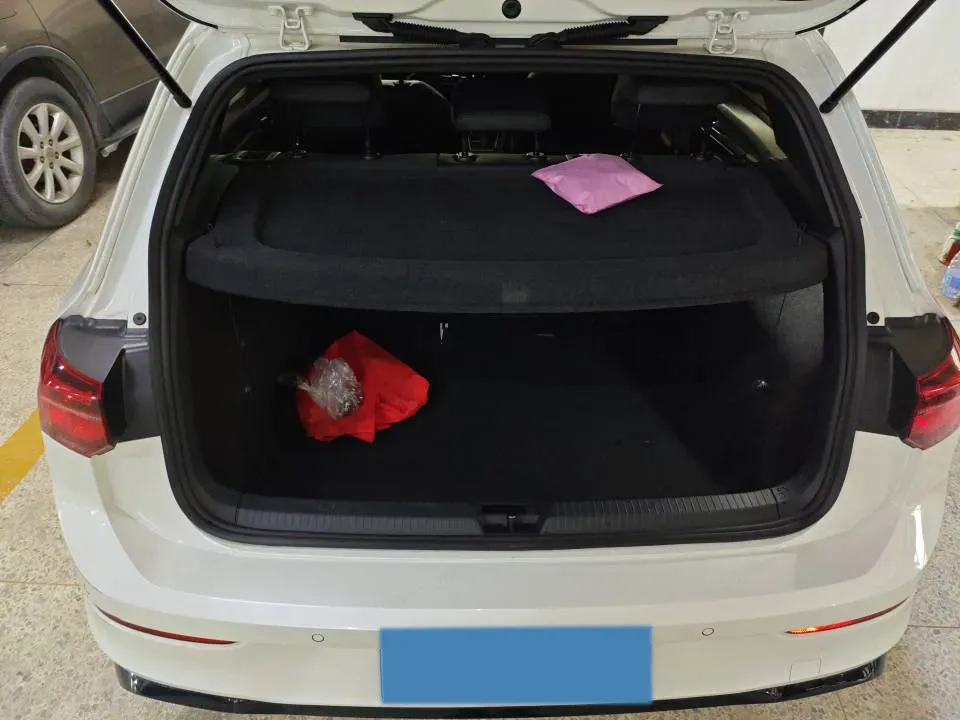 2023 Volkswagen Golf 1.4T 150HP L4 7DCT,autocango,china used car exporter,china ev exporter,chinese used car exporter,chinese used ev exporter