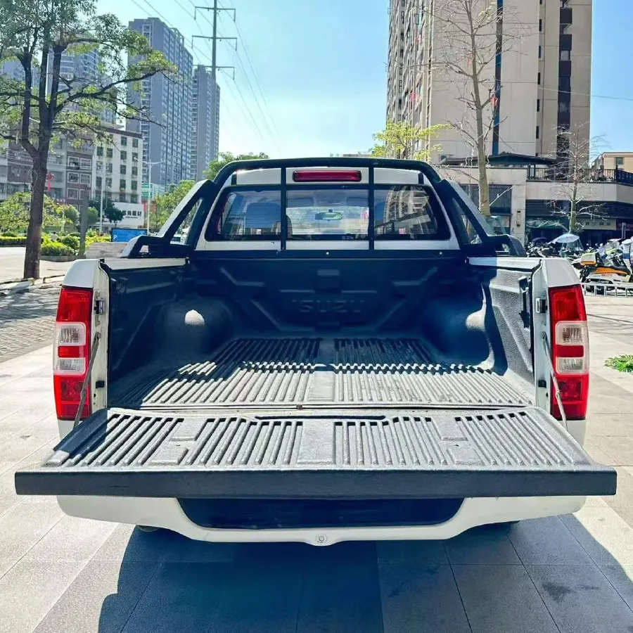 2018 Isuzu RE-MAX Jim 2.0T 204HP L4 5MT,autocango,china used car exporter,china ev exporter,chinese used car exporter,chinese used ev exporter