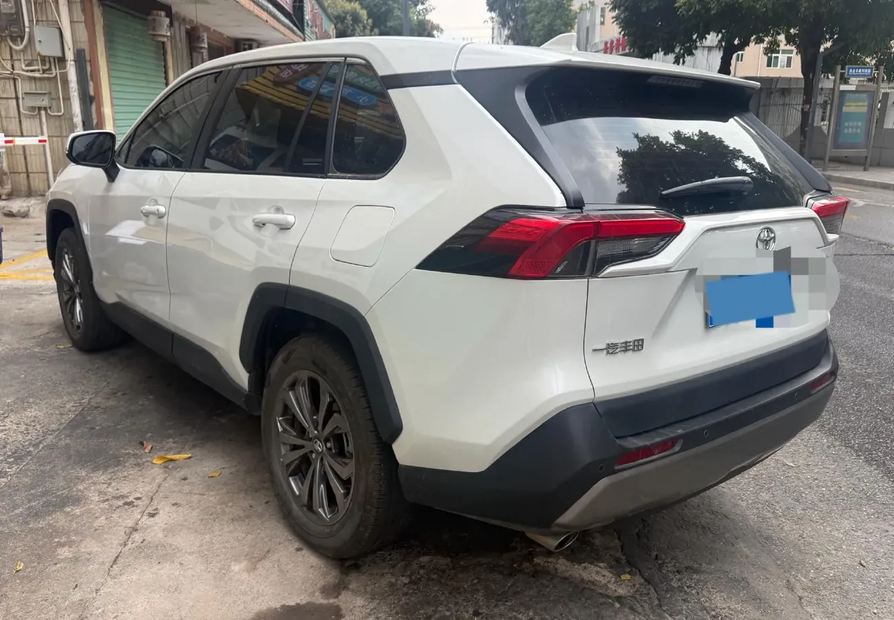 2023 Toyota RAV4 2.0L 171HP L4 CVT,autocango,china used car exporter,china ev exporter,chinese used car exporter,chinese used ev exporter