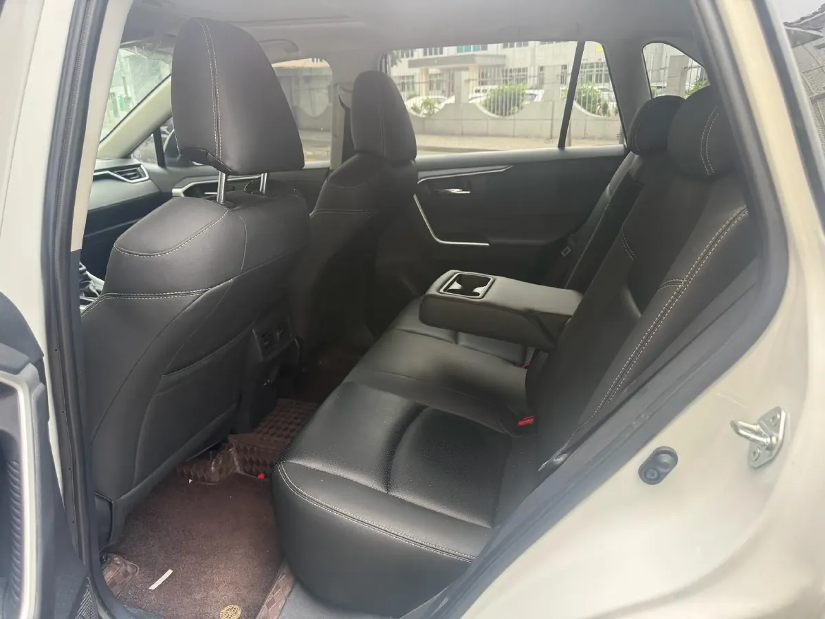 2023 Toyota RAV4 2.0L 171HP L4 CVT,autocango,china used car exporter,china ev exporter,chinese used car exporter,chinese used ev exporter