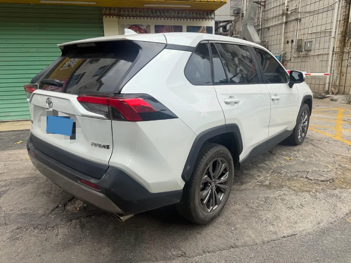 2023 Toyota RAV4 2.0L 171HP L4 CVT,autocango,china used car exporter,china ev exporter,chinese used car exporter,chinese used ev exporter