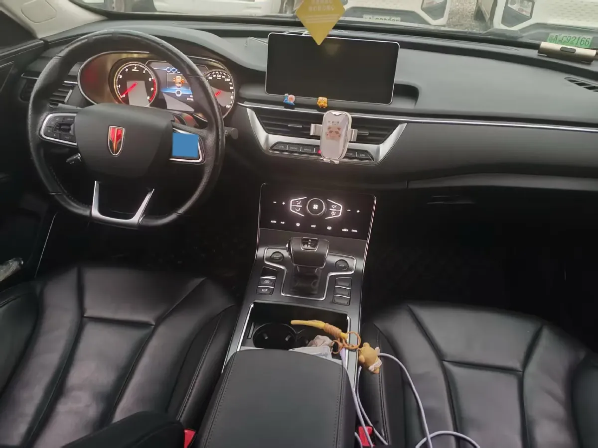 2020 HongQi H5 1.8T 197HP L4 6AT,autocango,china used car exporter,china ev exporter,chinese used car exporter,chinese used ev exporter