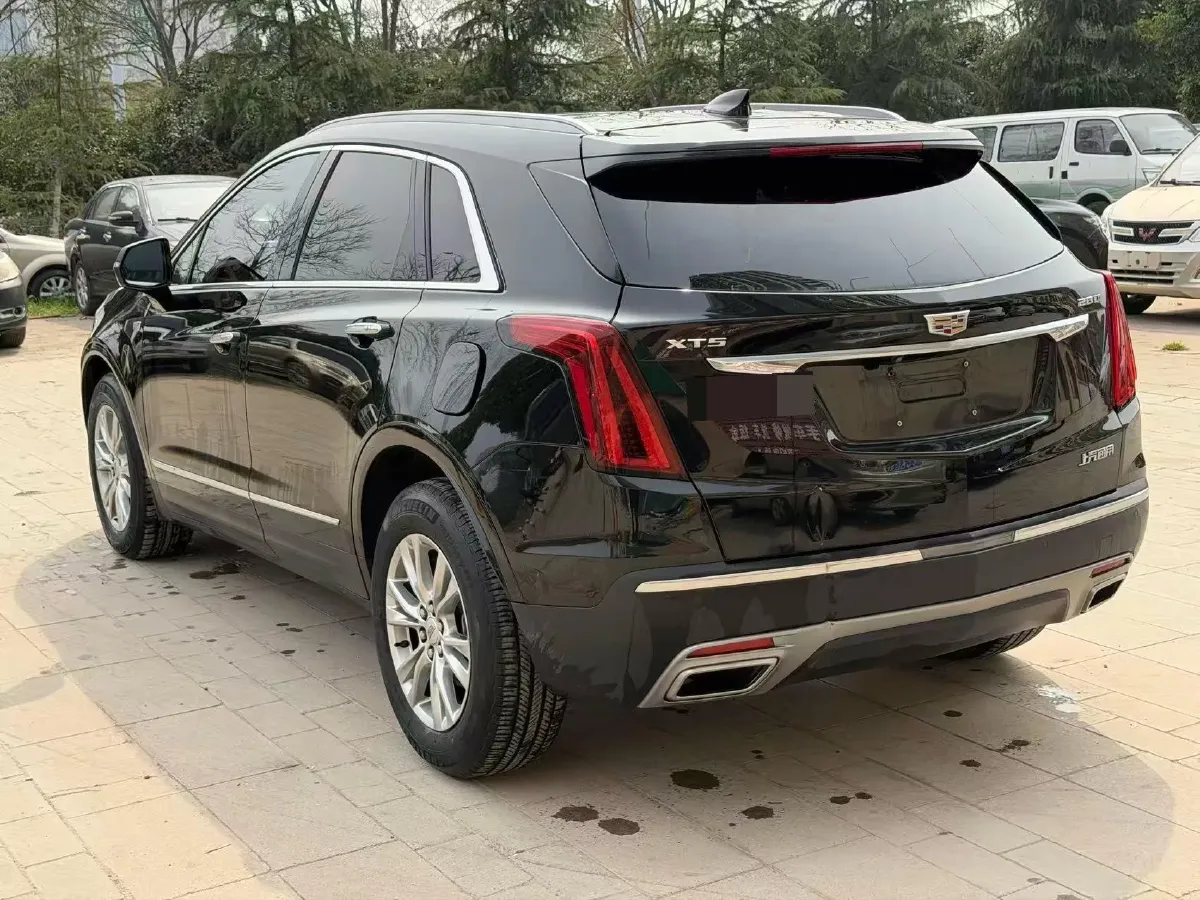 2022 Cadillac XT5 2.0T 237HP L4 9AT,autocango,china used car exporter,china ev exporter,chinese used car exporter,chinese used ev exporter