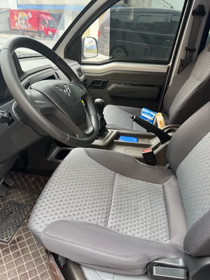 2023 WuLing RongGuang New Truck 2.0L 136HP L4 5MT,autocango,china used car exporter,china ev exporter,chinese used car exporter,chinese used ev exporter