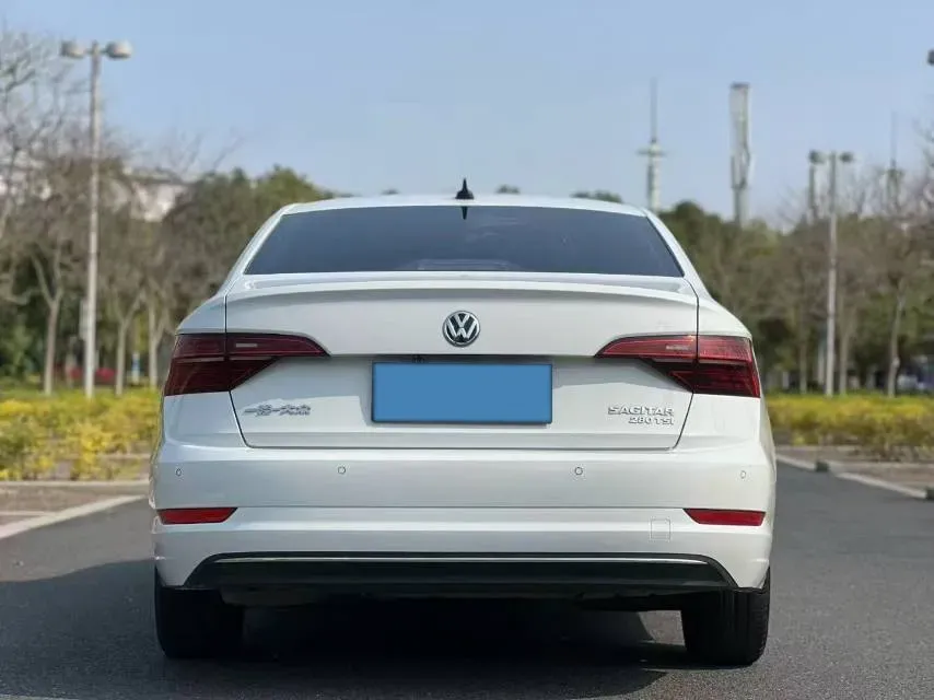 2019 Jeep Renegade 1.3T 173HP L4 7DCT,autocango,china used car exporter,china ev exporter,chinese used car exporter,chinese used ev exporter