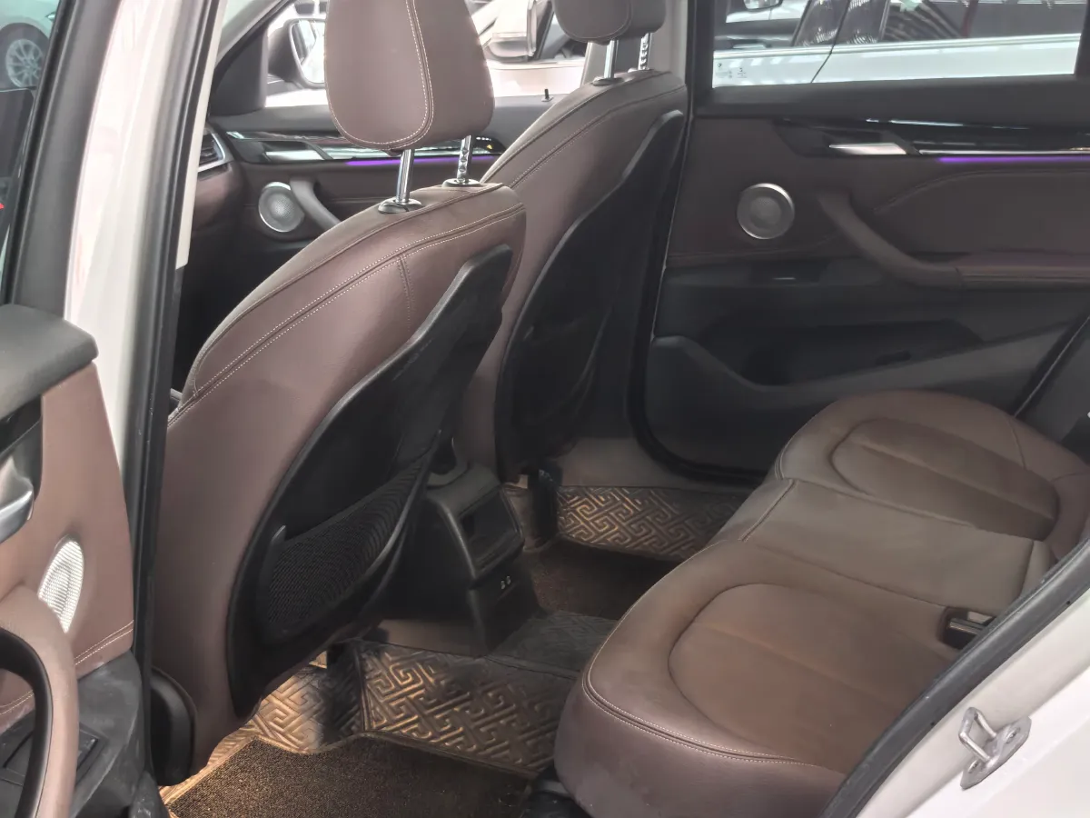 2021 BMW X1 1.5T 140HP L3 7DCT,autocango,china used car exporter,china ev exporter,chinese used car exporter,chinese used ev exporter