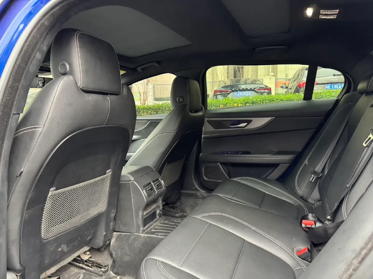 2020 Jaguar XEL 2.0T 200HP L4 8AT,autocango,china used car exporter,china ev exporter,chinese used car exporter,chinese used ev exporter