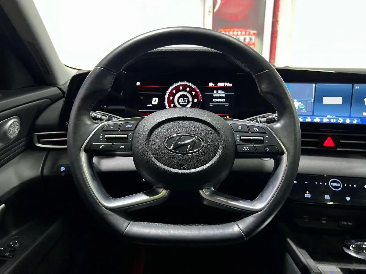 2021 Hyundai Elantra 1.5L 115HP L4 CVT,autocango,china used car exporter,china ev exporter,chinese used car exporter,chinese used ev exporter