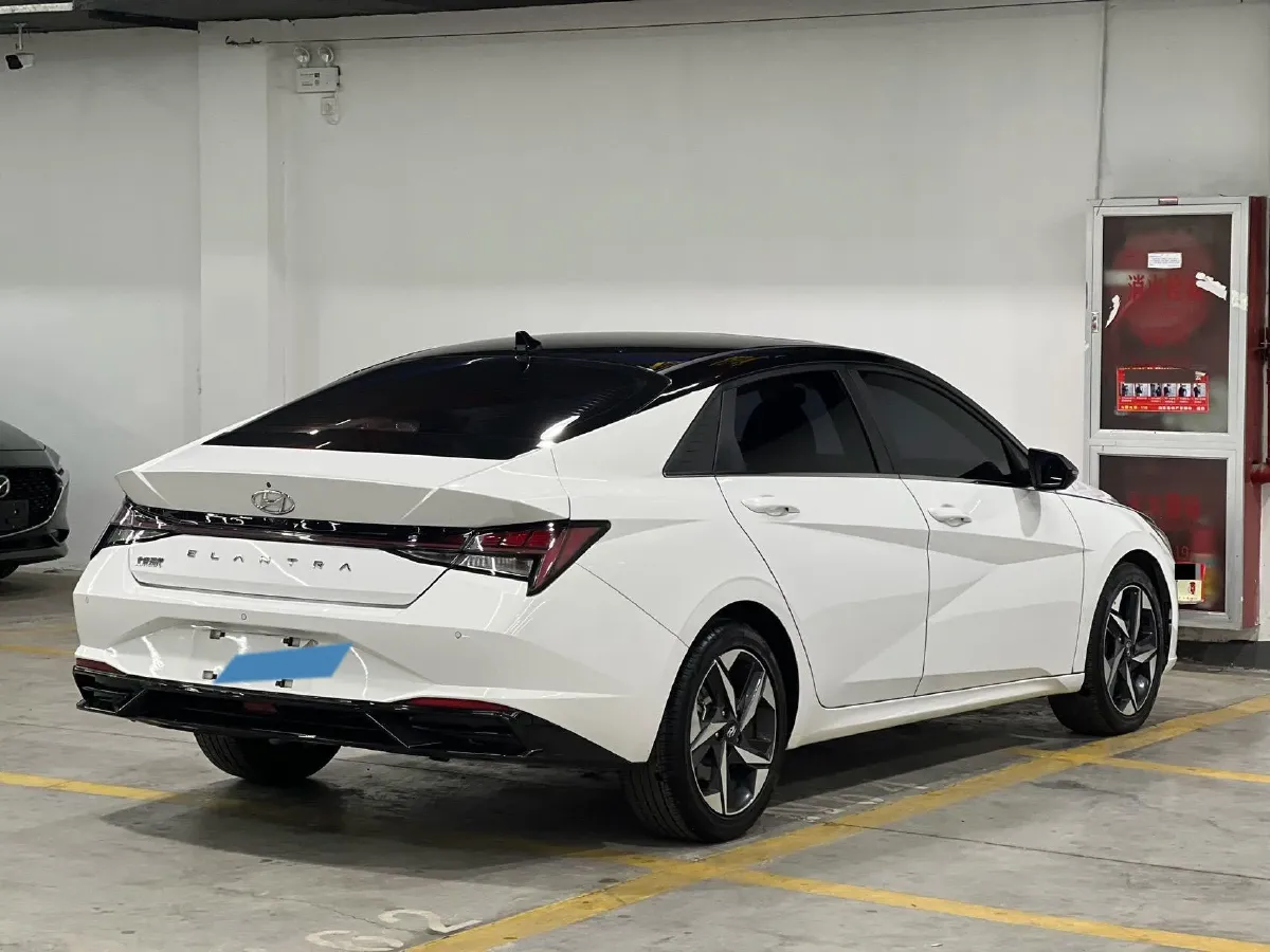 2021 Hyundai Elantra 1.5L 115HP L4 CVT,autocango,china used car exporter,china ev exporter,chinese used car exporter,chinese used ev exporter