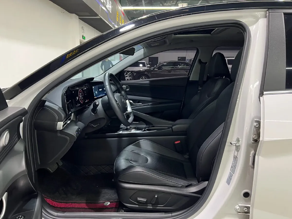 2021 Hyundai Elantra 1.5L 115HP L4 CVT,autocango,china used car exporter,china ev exporter,chinese used car exporter,chinese used ev exporter