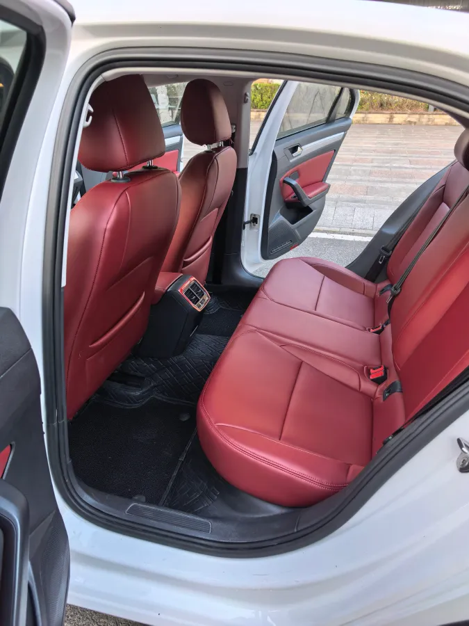 2018 Volkswagen Lamando 1.4T 131HP L4 7DCT,autocango,china used car exporter,china ev exporter,chinese used car exporter,chinese used ev exporter