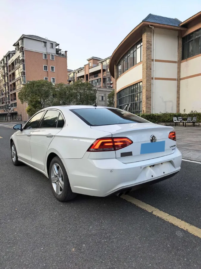 2018 Volkswagen Lamando 1.4T 131HP L4 7DCT,autocango,china used car exporter,china ev exporter,chinese used car exporter,chinese used ev exporter