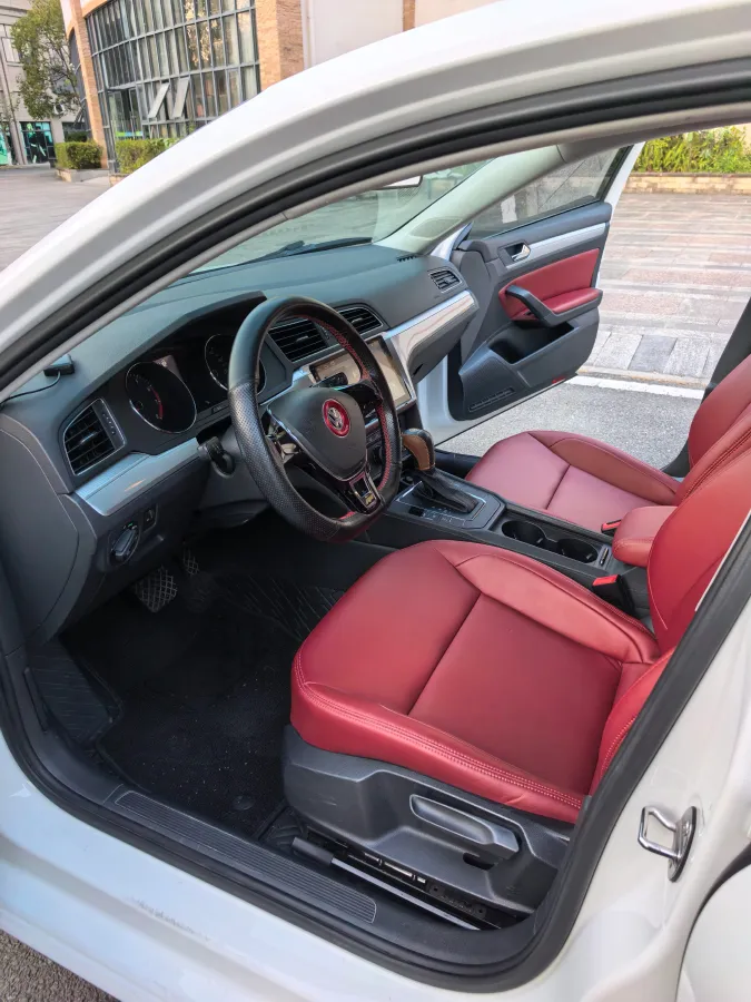 2018 Volkswagen Lamando 1.4T 131HP L4 7DCT,autocango,china used car exporter,china ev exporter,chinese used car exporter,chinese used ev exporter