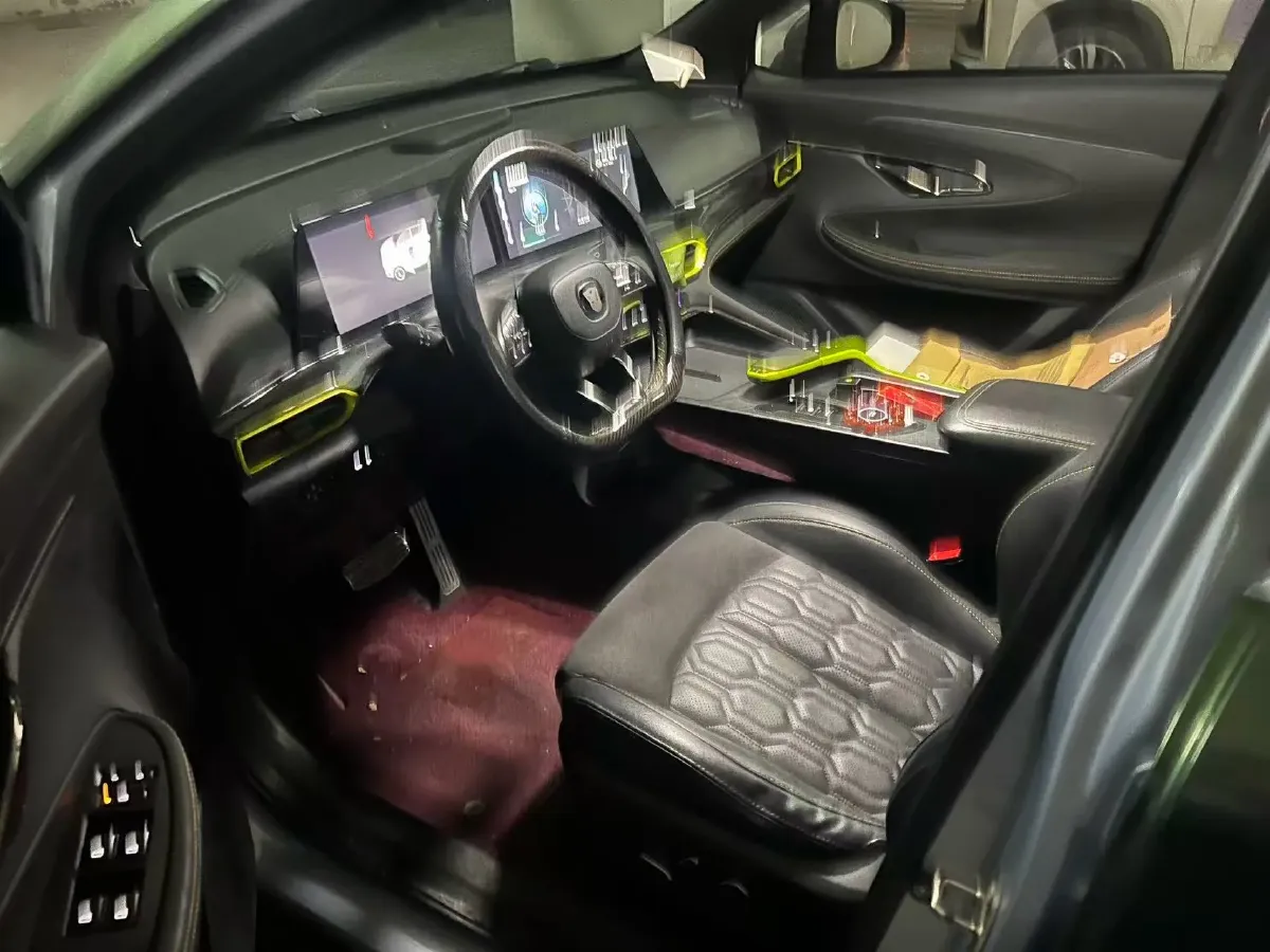 2022 ChangAn UNI-T 1.5T 188HP L4 7DCT,autocango,china used car exporter,china ev exporter,chinese used car exporter,chinese used ev exporter