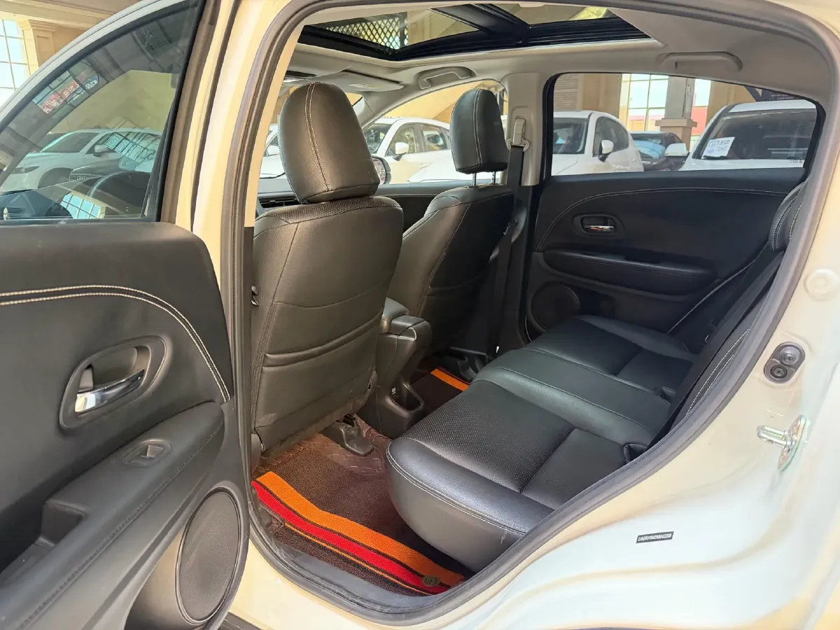 2022 Honda Vezel 1.5L 131HP L4 CVT,autocango,china used car exporter,china ev exporter,chinese used car exporter,chinese used ev exporter