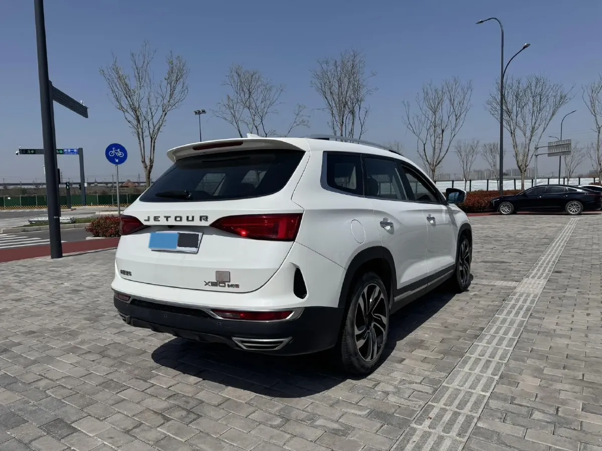 2019 Jetour X90 1.5T 147HP L4 6MT,autocango,china used car exporter,china ev exporter,chinese used car exporter,chinese used ev exporter