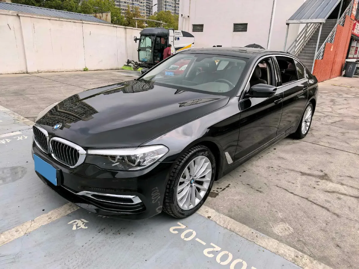 2020 BMW 5 Series 2.0T 184HP L4 8AT,autocango,china used car exporter,china ev exporter,chinese used car exporter,chinese used ev exporter
