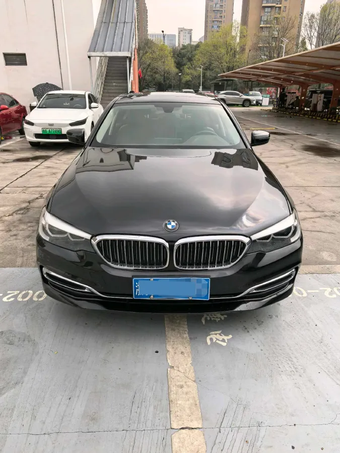 2020 BMW 5 Series 2.0T 184HP L4 8AT,autocango,china used car exporter,china ev exporter,chinese used car exporter,chinese used ev exporter