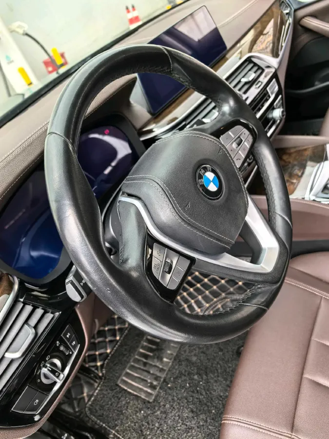 2020 BMW 5 Series 2.0T 184HP L4 8AT,autocango,china used car exporter,china ev exporter,chinese used car exporter,chinese used ev exporter