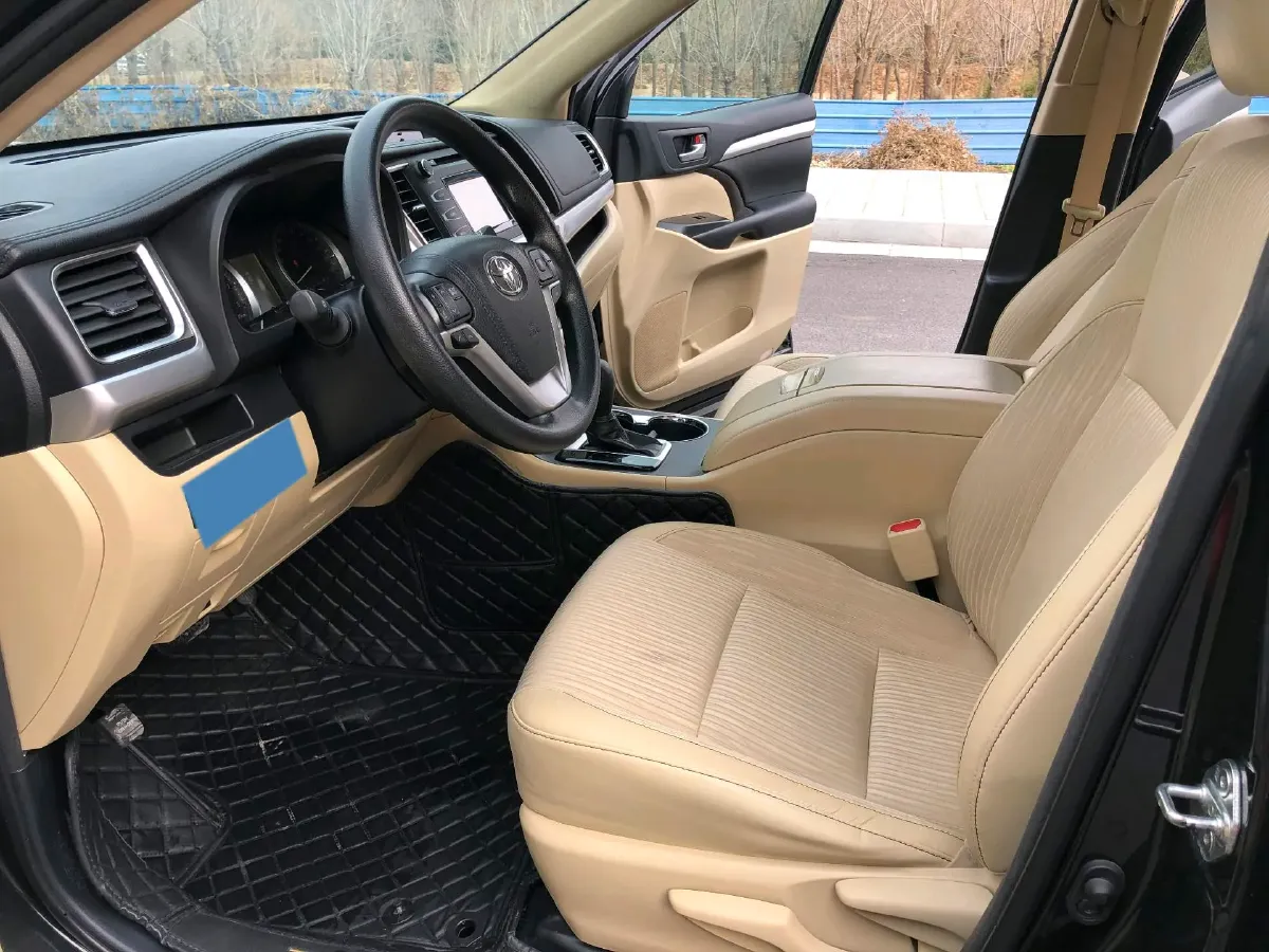 2018 Jeep Grand Commander 2.0T 265HP L4 9AT,autocango,china used car exporter,china ev exporter,chinese used car exporter,chinese used ev exporter