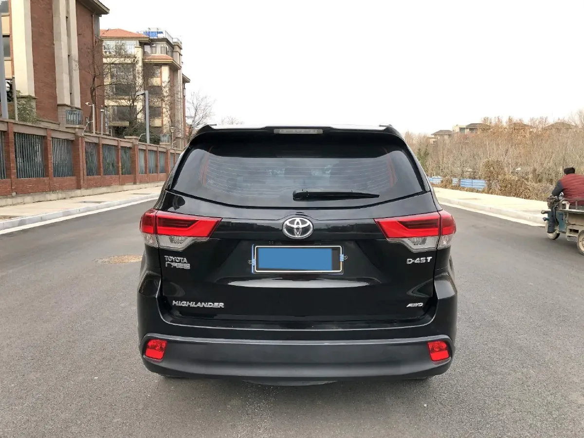 2018 Jeep Grand Commander 2.0T 265HP L4 9AT,autocango,china used car exporter,china ev exporter,chinese used car exporter,chinese used ev exporter